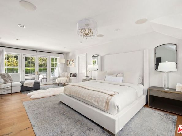 1960 Coldwater Canyon Drive, Beverly Hills CA 90210