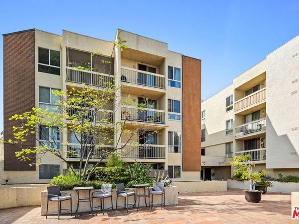 5143 Bakman Avenue 406, North Hollywood CA 91601