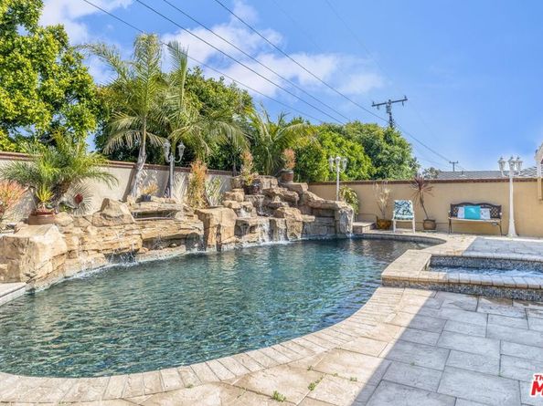 6116 Wooster Avenue, Los Angeles CA 90056