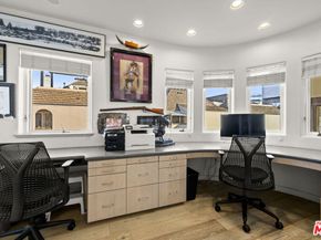 120 Mast Mall, Marina Del Rey CA 90292