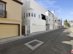 120 Mast Mall, Marina Del Rey CA 90292