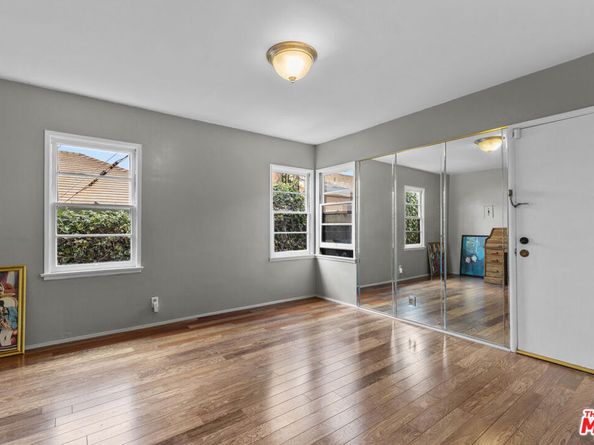 5317 Angeles Vista Boulevard, View Park CA 90043