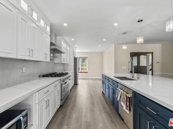 5317 Angeles Vista Boulevard, View Park CA 90043