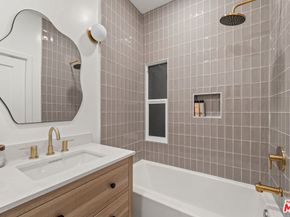 509 N Hobart Boulevard, Los Angeles CA 90004