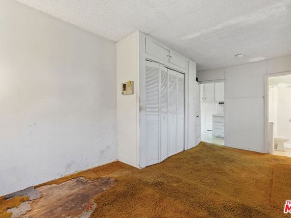 524 Marlborough Avenue, Inglewood CA 90302