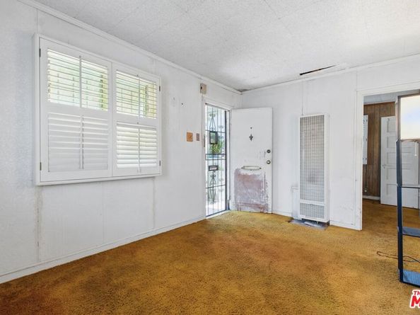 524 Marlborough Avenue, Inglewood CA 90302