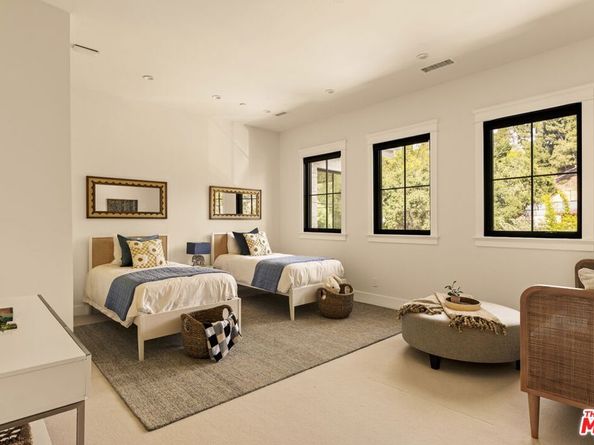 16144 HIGH VALLEY Place, Encino CA 91436