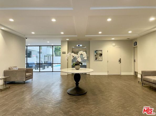 12115 San Vicente Boulevard 207, Los Angeles CA 90049