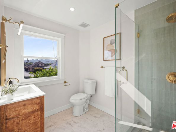 5711 Marmion Way, Los Angeles CA 90042