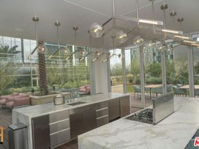 877 Francisco Street 1819, Los Angeles CA 90017