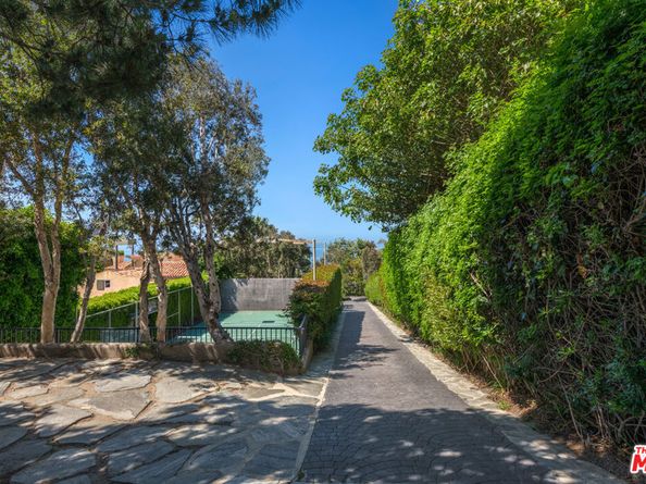 7089 Birdview Avenue, Malibu CA 90265