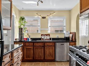 420 N Orange Drive, Los Angeles CA 90036