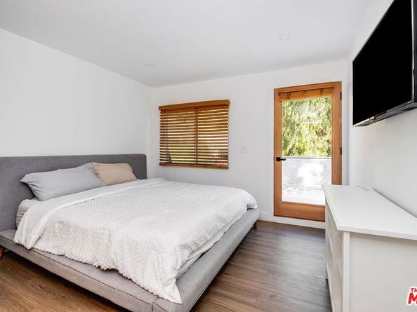 9622 Highland Gorge Drive, Beverly Hills CA 90210
