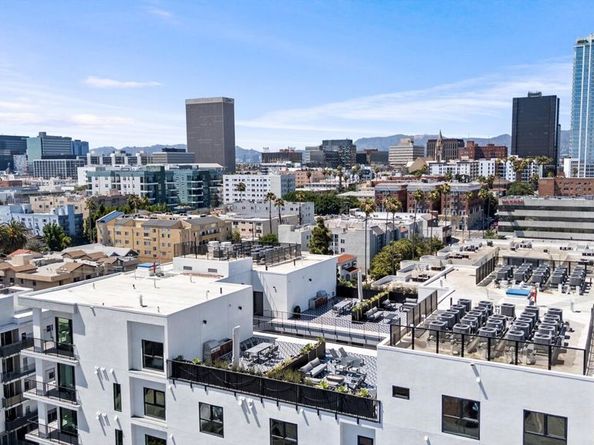 904 S New Hampshire Avenue 208, Los Angeles CA 90006