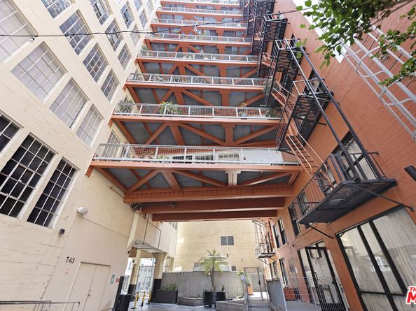 315 E 8th Street 1106, Los Angeles CA 90014