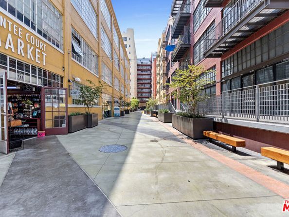 315 E 8th Street 1106, Los Angeles CA 90014