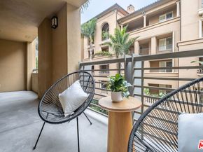 5831 Seawalk Drive 117, Playa Vista CA 90094