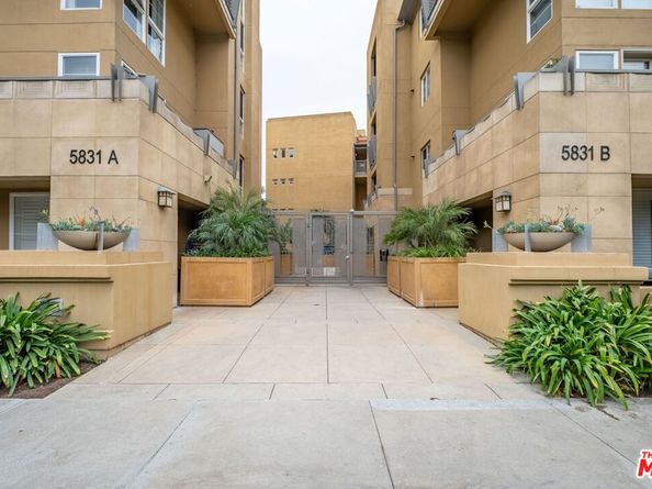 5831 Seawalk Drive 117, Playa Vista CA 90094