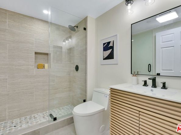 5831 Seawalk Drive 117, Playa Vista CA 90094