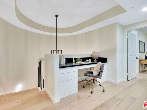 5831 Seawalk Drive 117, Playa Vista CA 90094