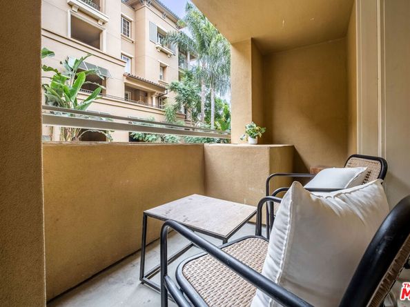 5831 Seawalk Drive 117, Playa Vista CA 90094