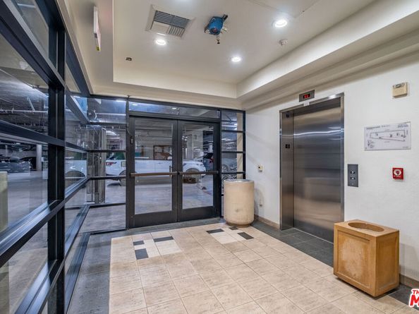5831 Seawalk Drive 117, Playa Vista CA 90094