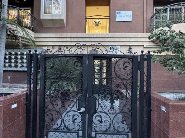 700 S Ardmore Avenue 402, Los Angeles CA 90005