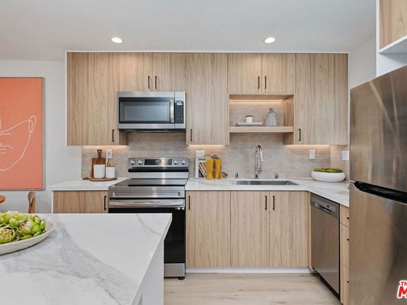 2624 Kansas Avenue 4, Santa Monica CA 90404