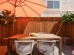 2624 Kansas Avenue 4, Santa Monica CA 90404