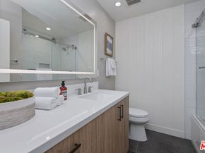 2624 Kansas Avenue 4, Santa Monica CA 90404