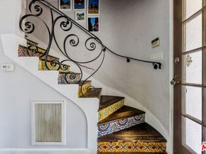 6919 Camrose Drive, Los Angeles CA 90068