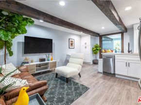 6919 Camrose Drive, Los Angeles CA 90068