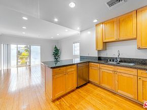 3061 W 12th Place 309, Los Angeles CA 90006