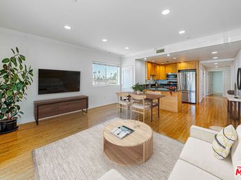 3061 W 12th Place