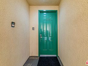 3061 W 12th Place 309, Los Angeles CA 90006