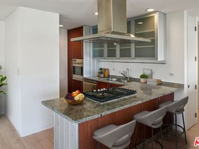 101 California Avenue 907, Santa Monica CA 90403