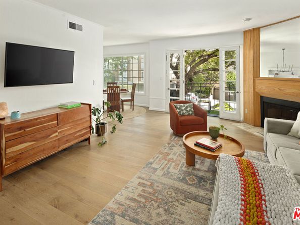 2219 S Bentley Avenue 102, Los Angeles CA 90064