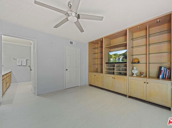 5400 Simpson Avenue 9, Valley Village CA 91607