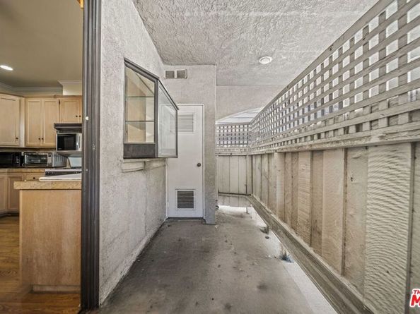 5400 Simpson Avenue 9, Valley Village CA 91607