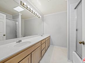 5400 Simpson Avenue 9, Valley Village CA 91607
