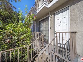 5400 Simpson Avenue 9, Valley Village CA 91607
