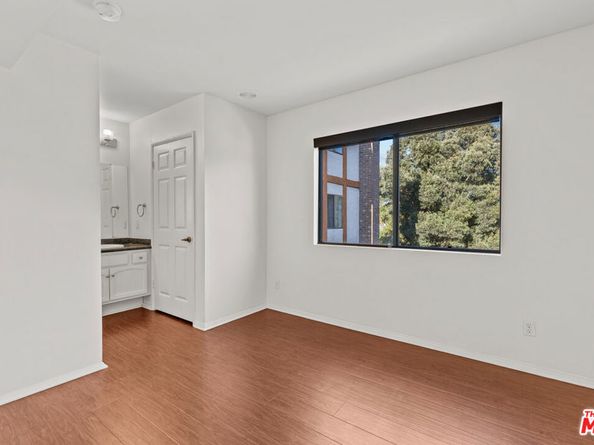 2480 Penmar Avenue 2, Venice CA 90291