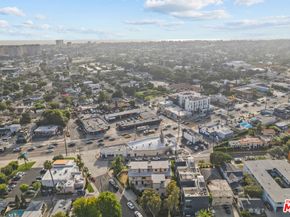 2480 Penmar Avenue 2, Venice CA 90291