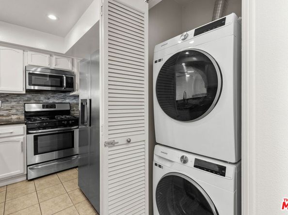 2480 Penmar Avenue 2, Venice CA 90291