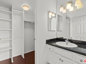 2480 Penmar Avenue 2, Venice CA 90291