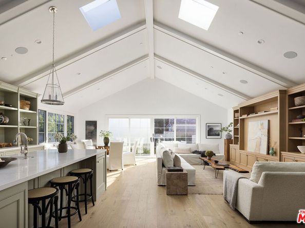 2515 Marguerita Avenue, Santa Monica CA 90402