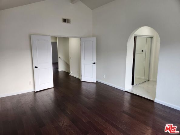 6415 Bradley Place, Los Angeles CA 90056