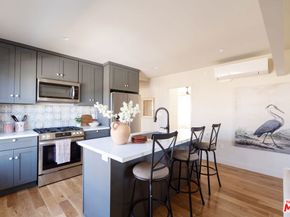 5200 S St Andrews Place, Los Angeles CA 90062