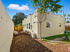 5200 S St Andrews Place, Los Angeles CA 90062