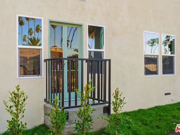 5200 S St Andrews Place, Los Angeles CA 90062